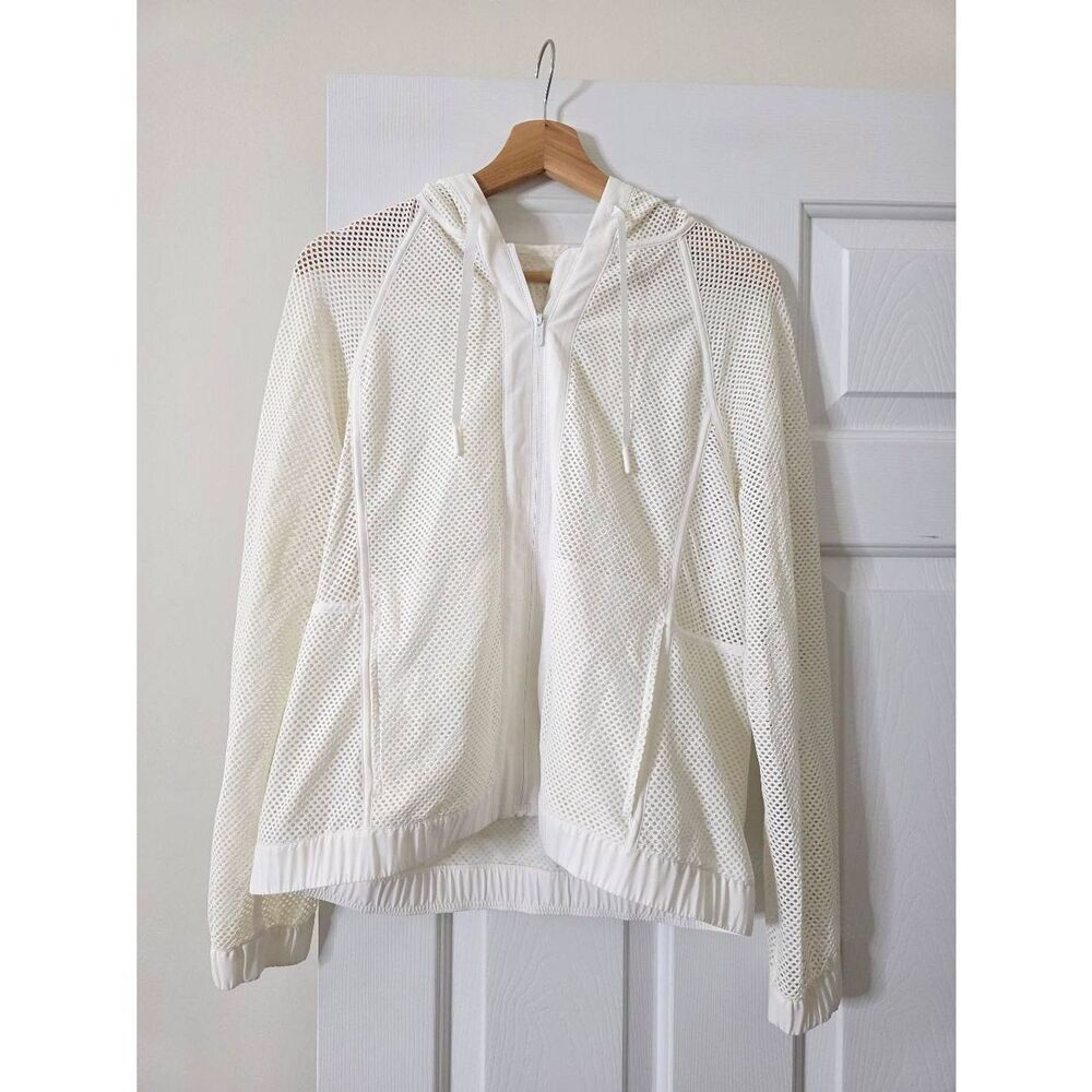 Lululemon Women's White Mesh On Mesh Gym Performance Jacket Size M